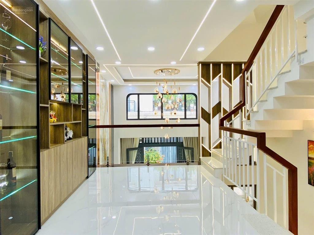 Bay nhanh nhà đẹp 3 tầng ngay gigamall đh luật  hàng xóm bình thạnh 4.7x14 65m2 chỉ 7t hơn.