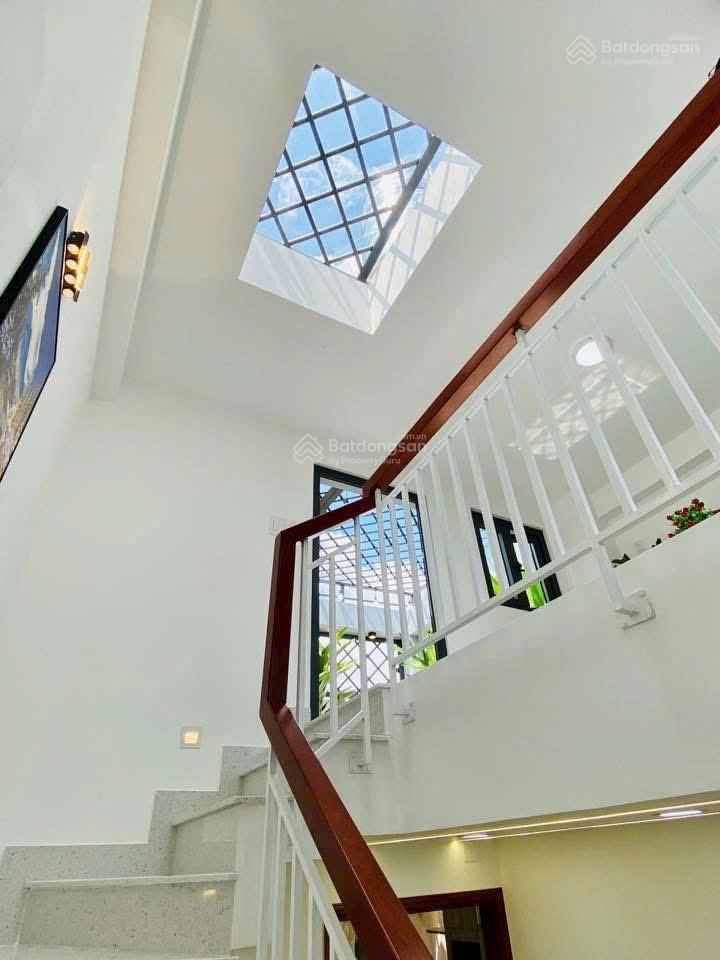 Bay nhanh nhà đẹp 3 tầng ngay gigamall đh luật  hàng xóm bình thạnh 4.7x14 65m2 chỉ 7t hơn.