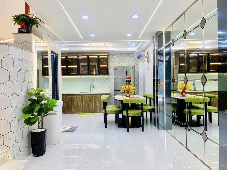 Bay nhanh nhà đẹp 3 tầng ngay gigamall đh luật  hàng xóm bình thạnh 4.7x14 65m2 chỉ 7t hơn.