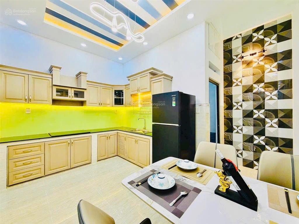 Hàng hiếm khu bên sông hiệp bình chánh ngay giga mall mặt tiền đường dt 100m2 chỉ 9.8 tỷ.