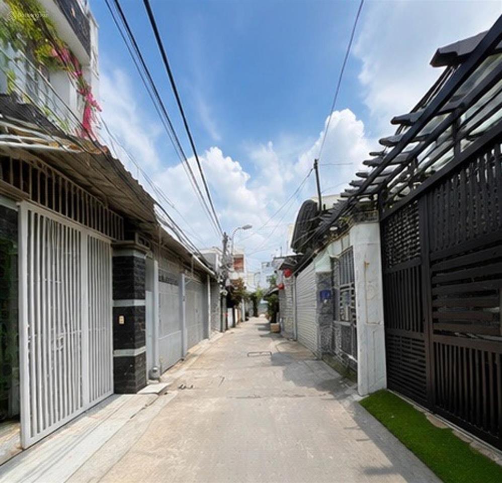 Nhà mới đẹp giá chỉ nhỉnh 6 tỷ đối diện giga mall, sát phạm văn đồng.