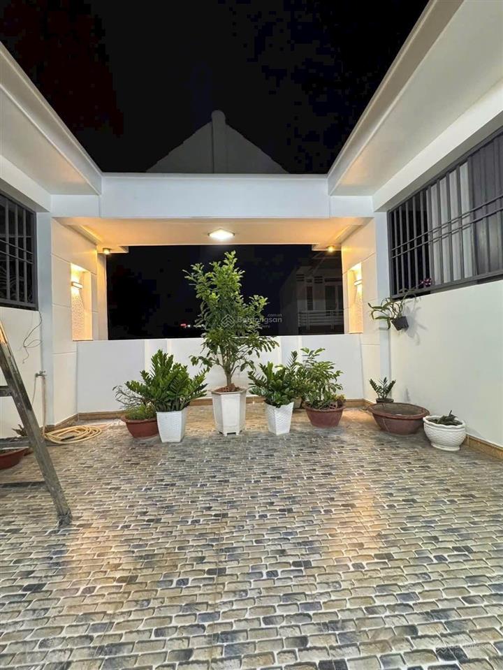 Bán nhà 2 tầng ngay mt đường số 2 trường thọ 190m2 ngang 6m, shr, hoàn công chỉ 9.3tỷ