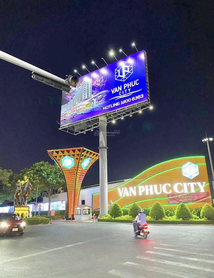 Bán nhà ngay vạn phúc city, dt 130m2, shr, full thổ cư, không quy hoạch giá chỉ 6.9tỷ