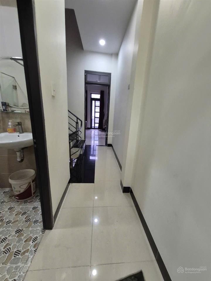 Cho thuê nhà hòn sện 1 trệt 2 lầu nội thất đẹp giá 7,5 triệu 0332 457 ***