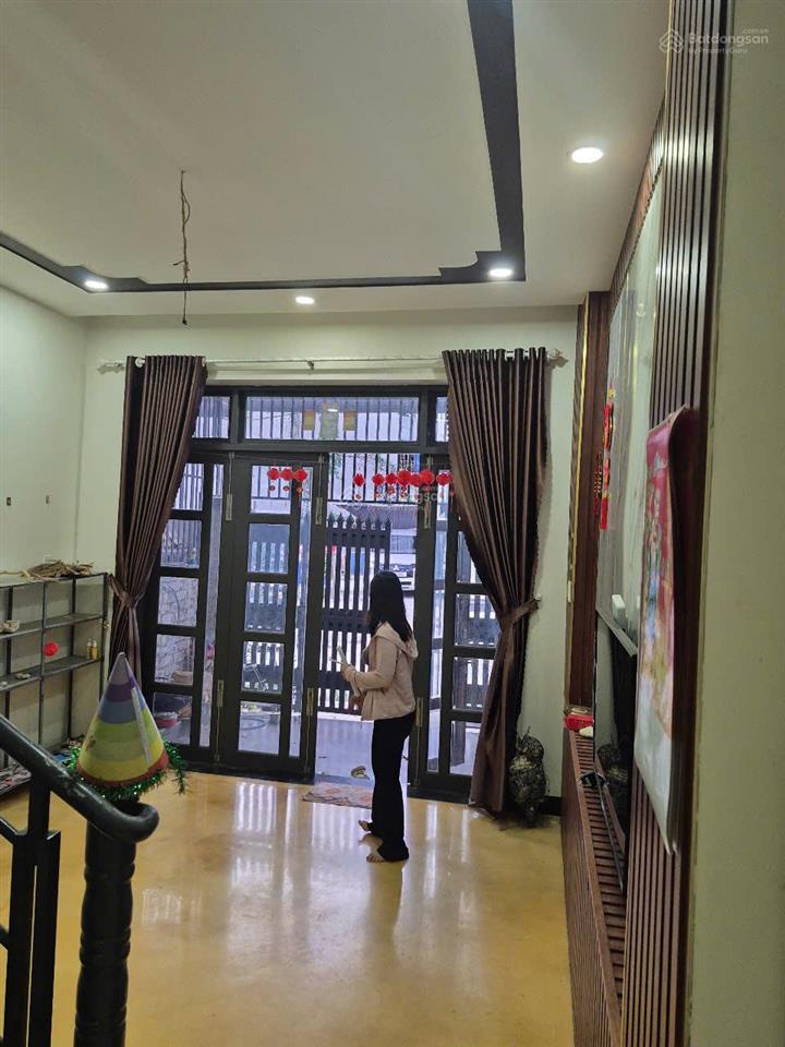 Cho thuê nhà hòn sện 1 trệt 2 lầu nội thất đẹp giá 7,5 triệu 0332 457 ***