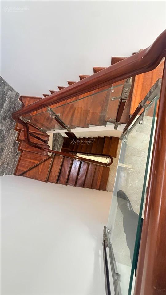 Bán nhà 1 trệt 2 lầu đường cù lao trung phường bắc nha trang 5,15 tỉ  0332 457 *** đức