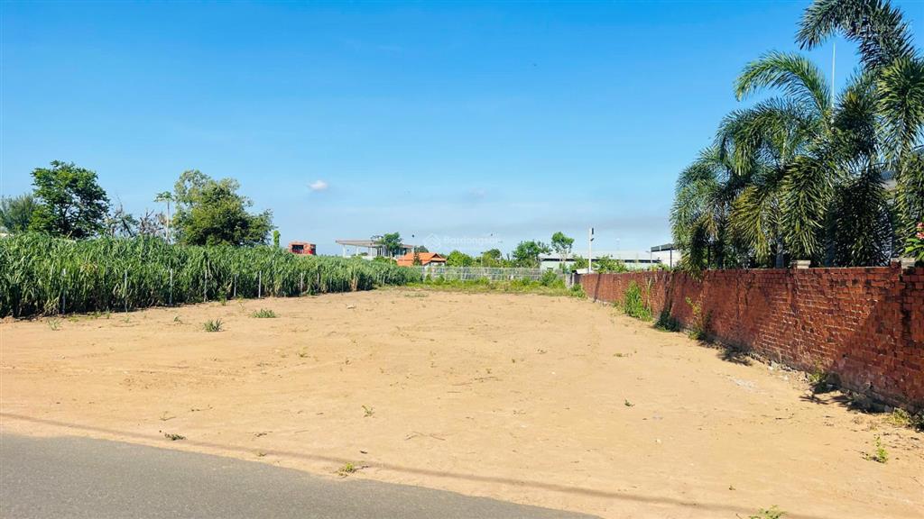Bán đất diện tích lớn 1.984,9m² khu phố nam hòa