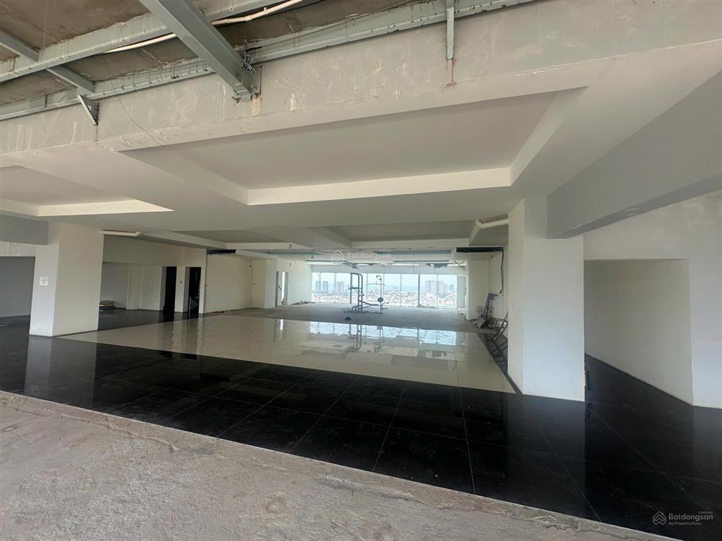 Tầng áp mái tại tòa nhà silver sea tower, 14,5 tỷ, 762,7 m2, giá siêu hời
