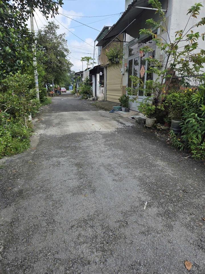 Bán nhanh lô đất bên hông dự án vinhomes sai gon park
