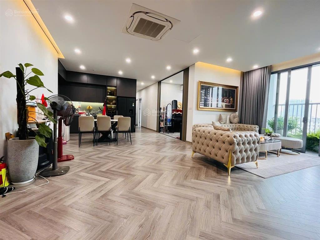 Hiếm cho thuê căn hộ 125m² mhd trung văn  3pn, full, giá 17,9tr/tháng.  0842 620 ***
