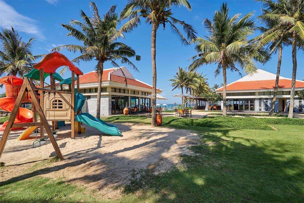 Bán villa 3 bed ocean villas  35,5 tỷ, full nội thất. 508 m2. view sông, kinh doanh tốt