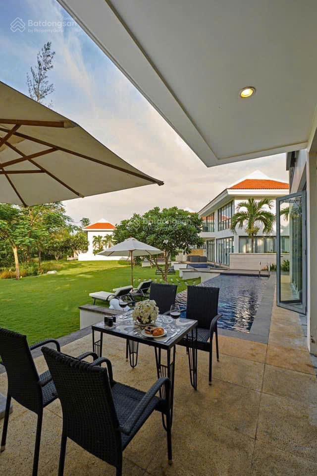Bán villa 3 bed ocean villas  35,5 tỷ, full nội thất. 508 m2. view sông, kinh doanh tốt