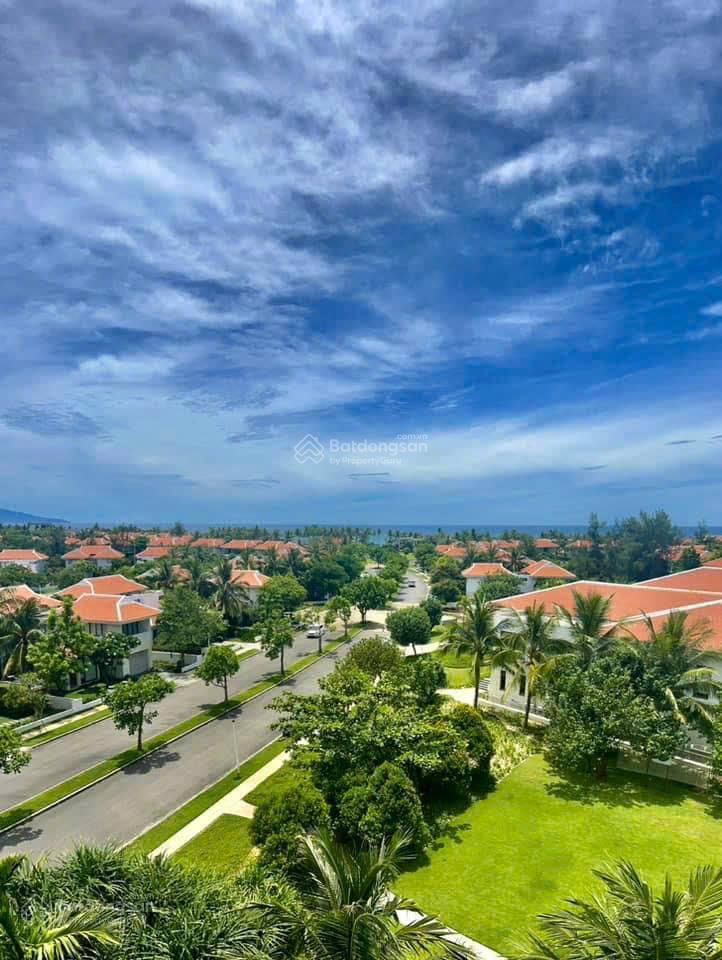 Bán biệt thự ocean villas 65tr/m2, 768 m2, 51 tỷ. sổ lâu dài, nhìn ra beach club và biển.