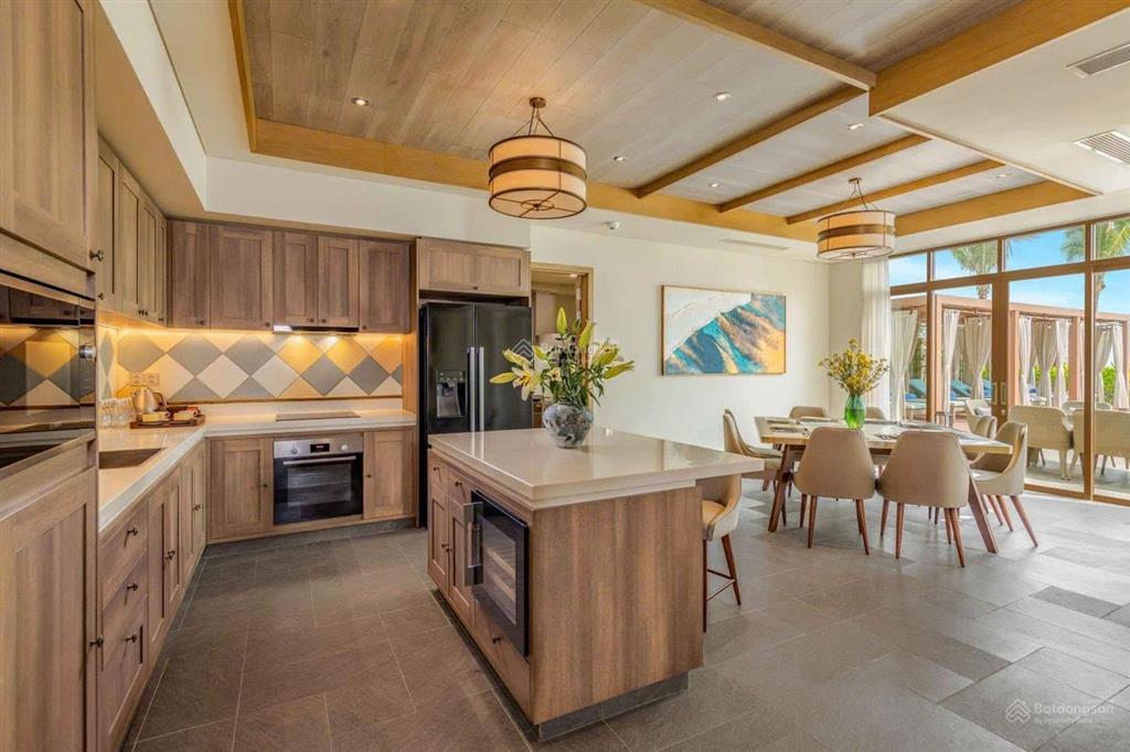 Biệt thự mặt biển fusion resort đà nẵng, căn villa cuối, 4 bed, sổ lâu dài, 753 m2