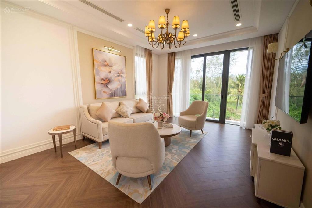 Biệt thự liền kề mặt tiền trường sa, view golf, 4 tầng, bàn giao thô. ở và kinh doanh