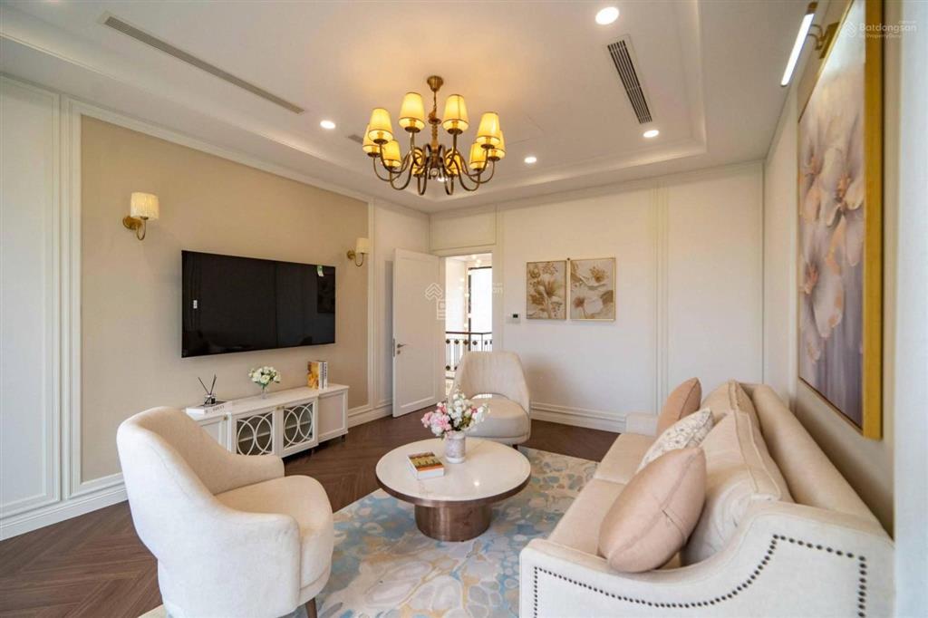 Biệt thự liền kề mặt tiền trường sa, view golf, 4 tầng, bàn giao thô. ở và kinh doanh