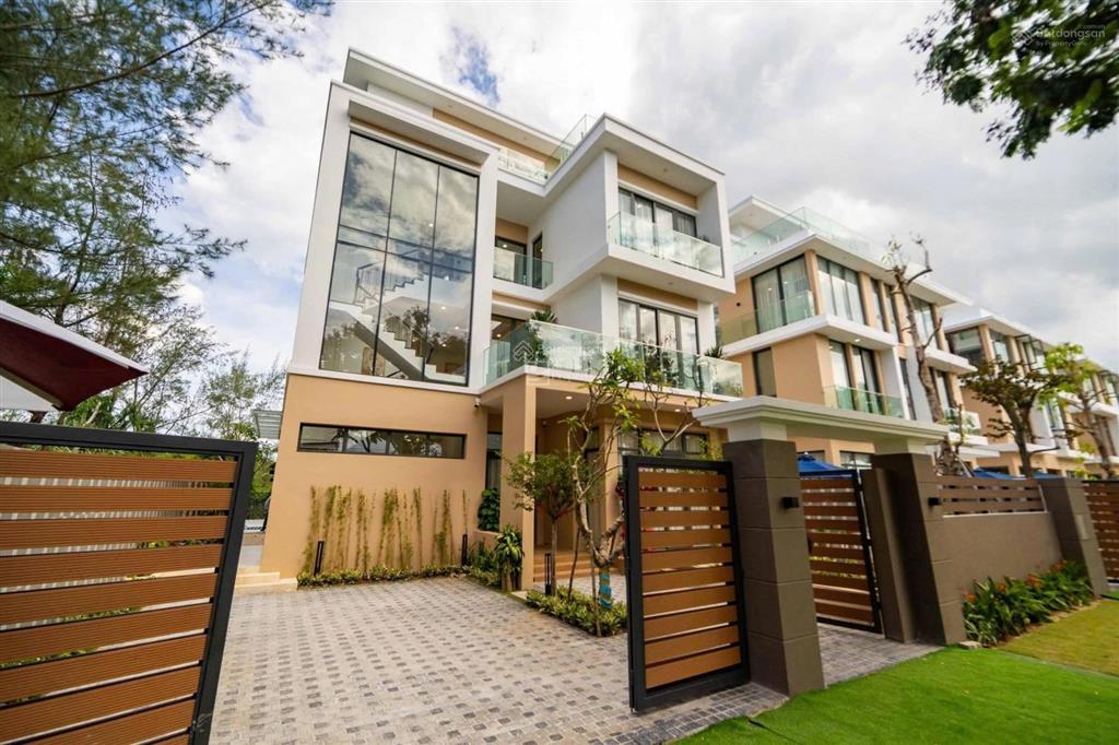 Biệt thự liền kề mặt tiền trường sa, view golf, 4 tầng, bàn giao thô. ở và kinh doanh