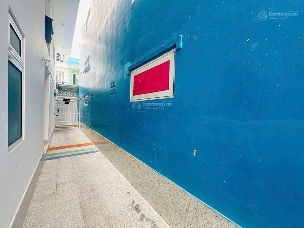 Chdv 2 tầng  10 phòng  720tr/năm. dt 170m2, ngang 6m, đủ nội thất  300m qua pmh  nhỉnh 13 tỷ