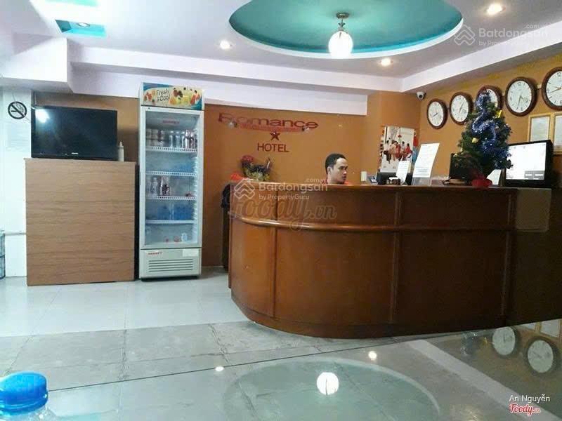 Bán khách sạn 2 mặt tiền đối diện rmit, 252m2, 25 phòng, dòng tiền 180tr/tháng, tân phong, quận 7