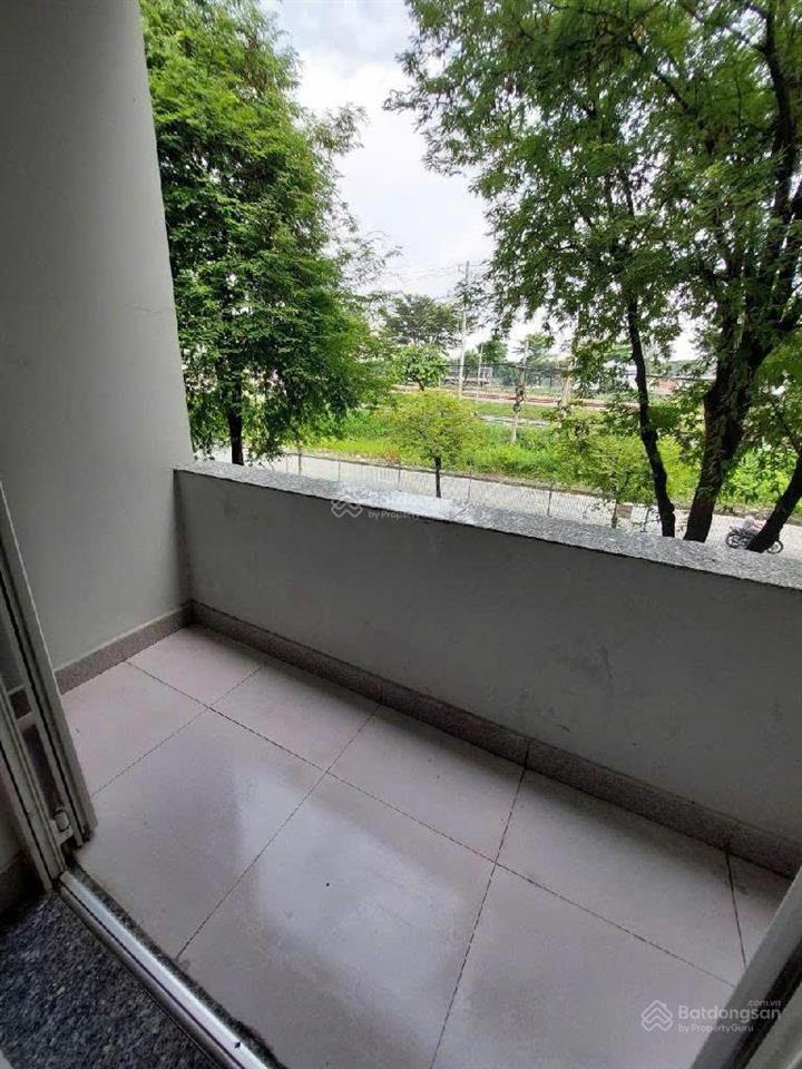 Bán khách sạn 2 mặt tiền đối diện rmit, 252m2, 25 phòng, dòng tiền 180tr/tháng, tân phong, quận 7