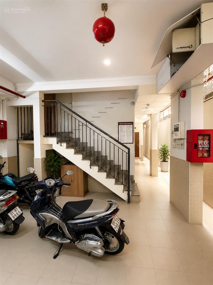 Chdv 5 tầng  20 phòng, dt 960tr/năm  bùi văn ba. 130m2, ngang 6.5m, xe hơi đổ cửa  giá 17 tỷ hơn