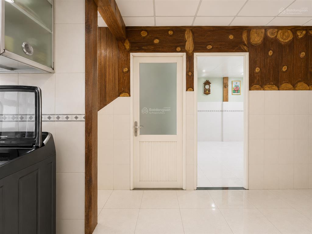 Nhà 2 tầng, 100m2, ngang 5m nở hậu, cách 200m qua quận 1  xác định bán đất  giá nhỉnh 7 tỷ