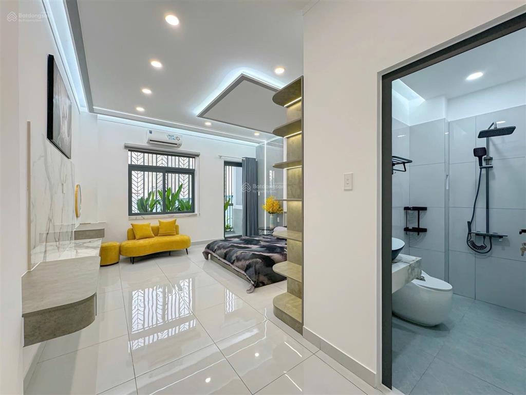 Nhà mới đẹp, phường tân hưng  60m2, full nội thất cao cấp, cách 300m ra lotte mart, nhỉnh 6 tỷ