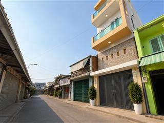 Nhà 5 tầng, mặt tiền kinh doanh, giáp quận 4. 60m2  kinh doanh buôn bán đa ngành. chỉ 7.x tỷ