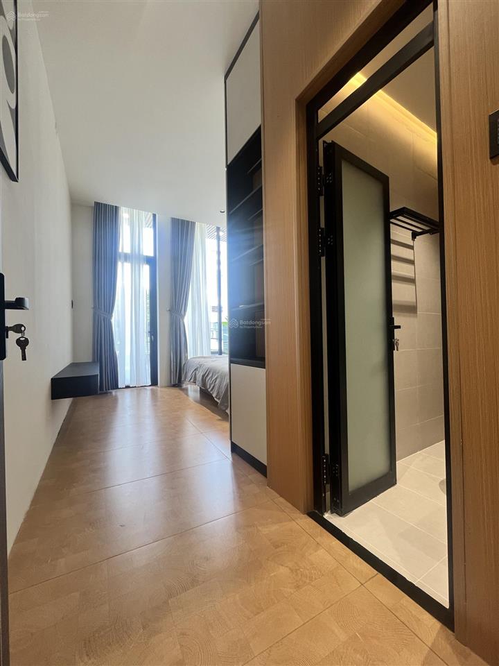 Nhà phố hiện đại 4 tầng, mt nhựa 12m, nội thất cao cấp, cách 500m qua quận 7  60m2, 4pn master.
