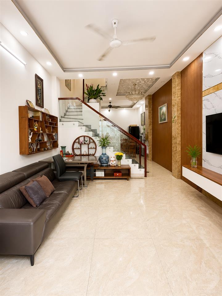 Nhà 3 tầng, lâm văn bền. 50m2, hxh 8m, nở hậu tài lộc, pn master. chỉ 8.x tỷ