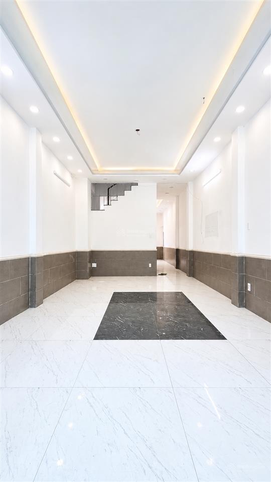 Nhà 4 tầng, 65m2, 4 phòng master, hxh  bùi văn ba. chỉ 7.x tỷ