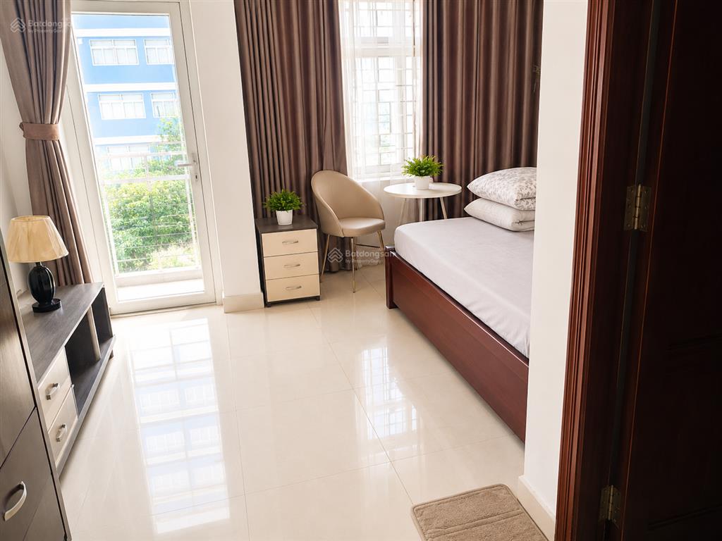 Siêu phẩm 5 tầng  kdc him lam  ngang 5m, có hầm  6 phòng  chỉ 21,x tỷ