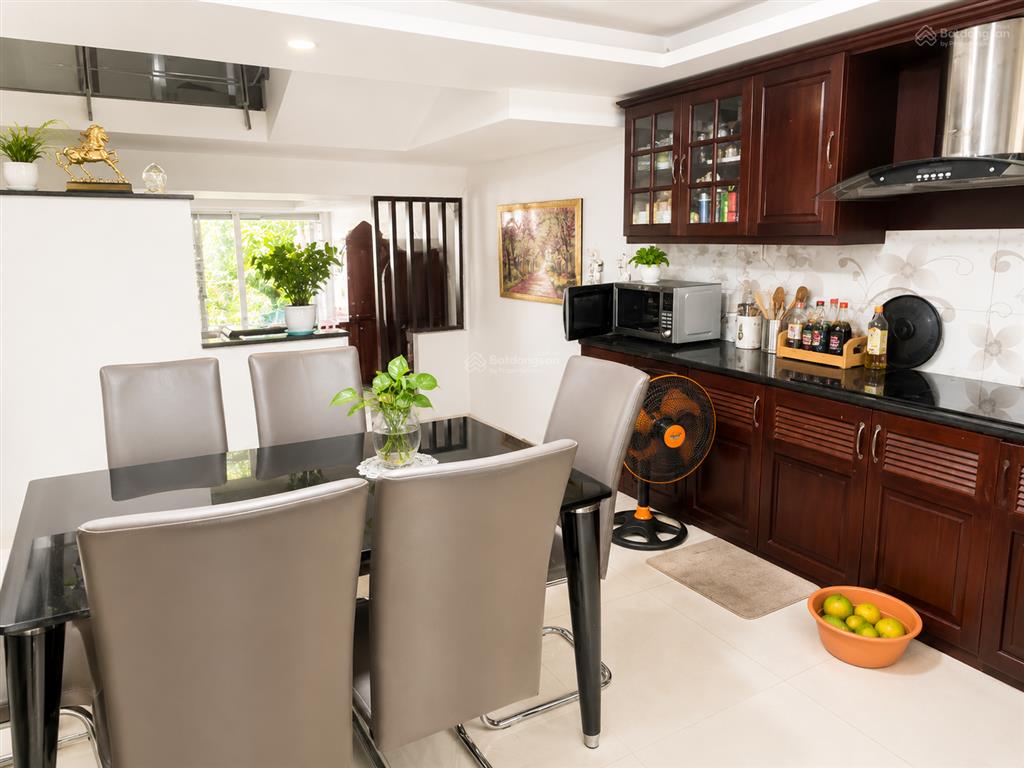 Siêu phẩm 5 tầng  kdc him lam  ngang 5m, có hầm  6 phòng  chỉ 21,x tỷ