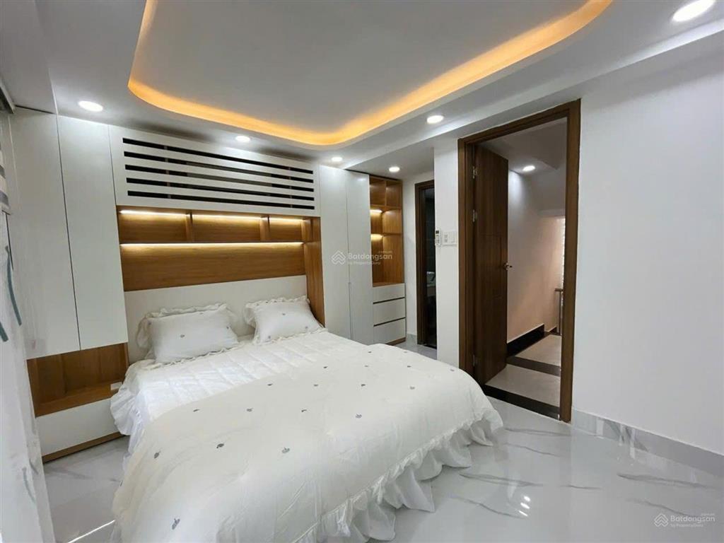 Nhà 5 tầng, nguyễn thị thập  mới 3pn, full nội thất cao cấp, ô tô đỗ cửa  chỉ 7.x tỷ