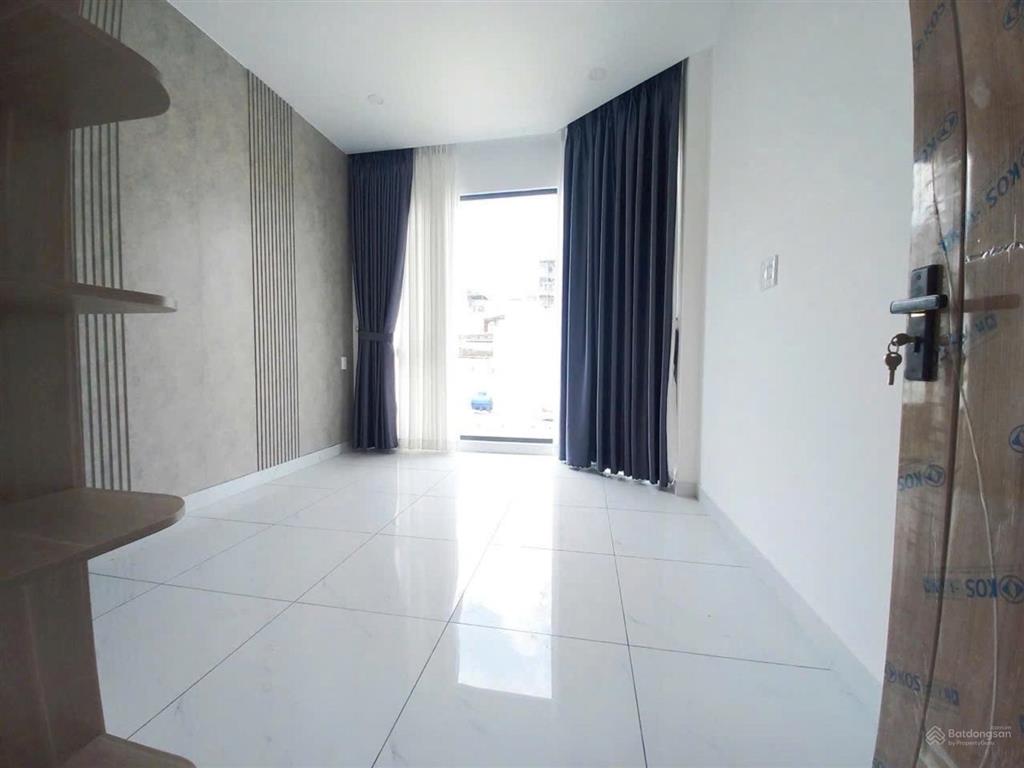 Nhà 3 tầng, khu kiều đàm, 45m2, 4 phòng ngủ, ô tô ngủ trong nhà. chỉ 8,x tỷ