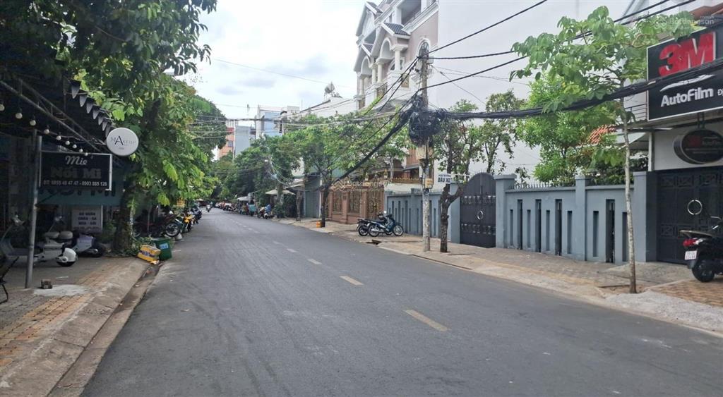 Nhà 5 tầng, mặt tiền đường số, tân quy. khu vip, kd đỉnh cao  6 pn, đủ công năng. nhỉnh 14 tỷ.