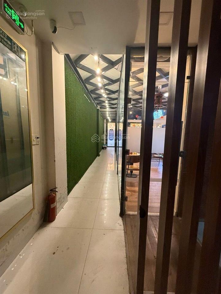 Bán chdv 7 tầng, mặt tiền trần trọng cung, 500m2  dòng tiền 1.5 tỷ/năm  giá hơn 20 tỷ.