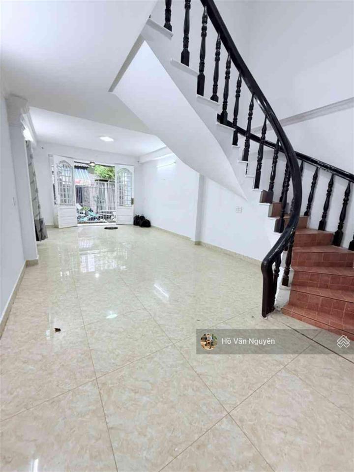 Nhà 2 tầng, 4 phòng ngủ, ngang 6m, hẻm nhựa 6m thông  lý phục man  giá ngộp 10,x tỷ