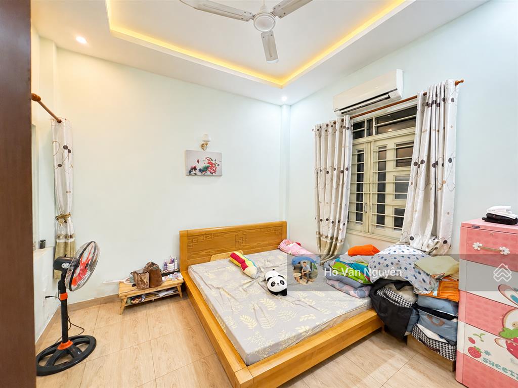 Nguyễn thị thập (một đời chủ)  nhà 2 tầng, 125m2, ngang 5m, không quy hoạch  giá 9 đồng.