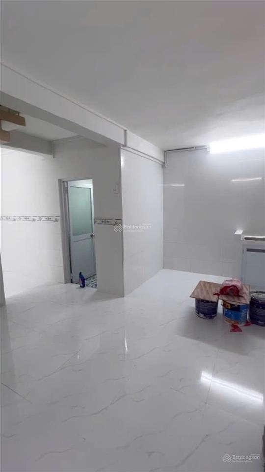 Bán tầng trệt cc gò dầu t. phú gần tiểu học lê văn tám nhà mới sửa dts 80m2 shr 4. x tỷ