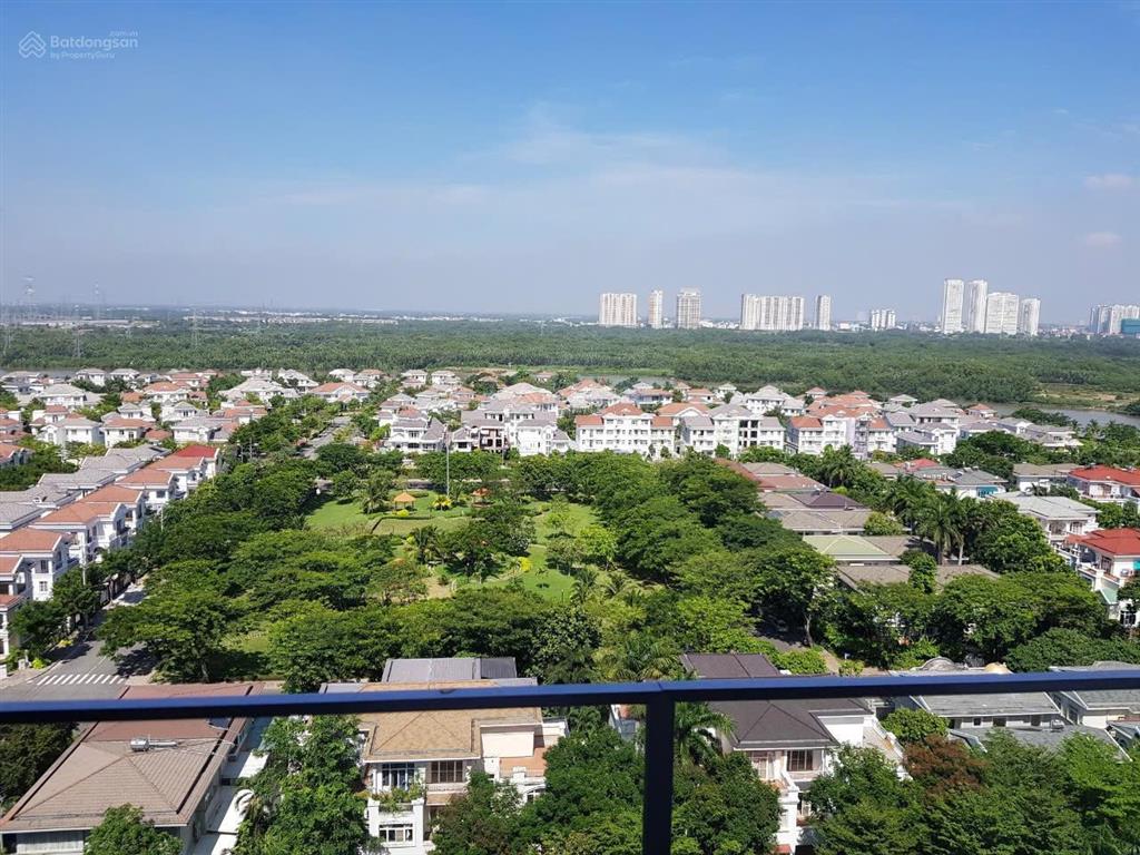 Cho thuê căn góc hưng phúc 1, pmh. nhà đẹp, lầu cao thoáng mát, view biệt thự yên tĩnh.