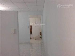 Bán nhà 40m2, nở hậu 4.5m,hẻm 6m xe tải quay đầu, gần sân bay. giáp phú nhuận, bình thạnh