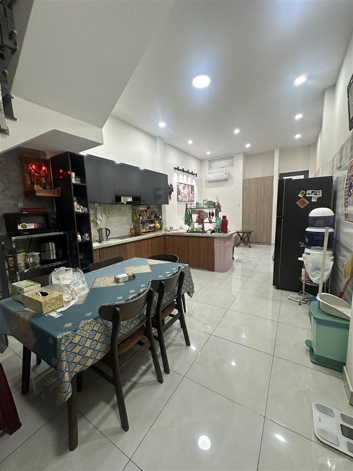 Cho thuê nr đẹp tại hẻm 26, lâm hoành, 20 triệu, 220m2, nhiều tiện ích