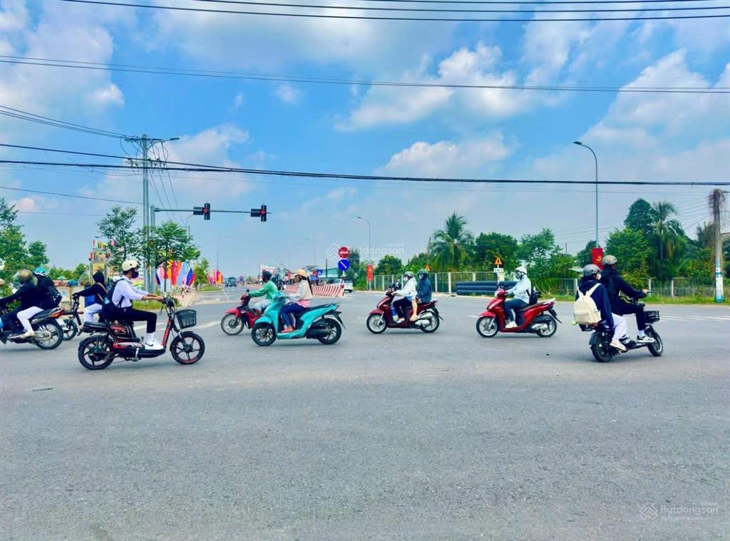 Đầu năm khách gửi bán gấp lô đất rẻ hơn khu vực vài trăm triệu ngay trung tâm thủ thừa