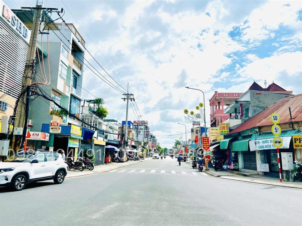 Phường long nguyên  tp. hcm bán nhanh lô 3 mặt tiền sổ sẵn tại nhà