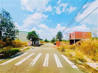 Chị 2 cần vốn kinh doanh gửi bán giúp lô đất cách bv hoàn mỹ chỉ 500m sổ hồng giá chỉ 750 triệu
