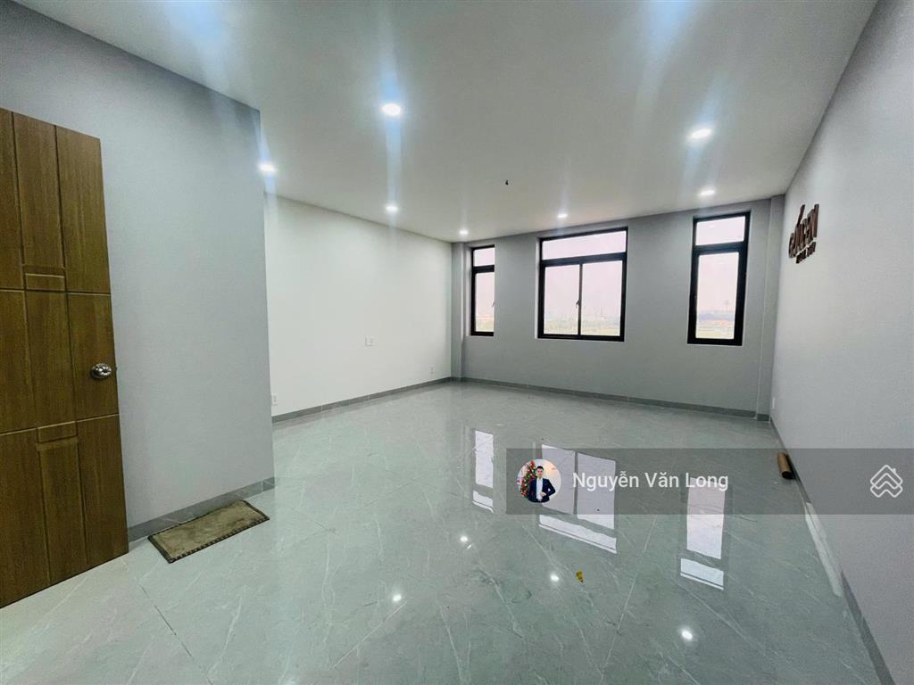 Chỉ 45tr căn shophouse mặt tiền đường song hành hoàn thiện có thang máy. nhà mới 100%