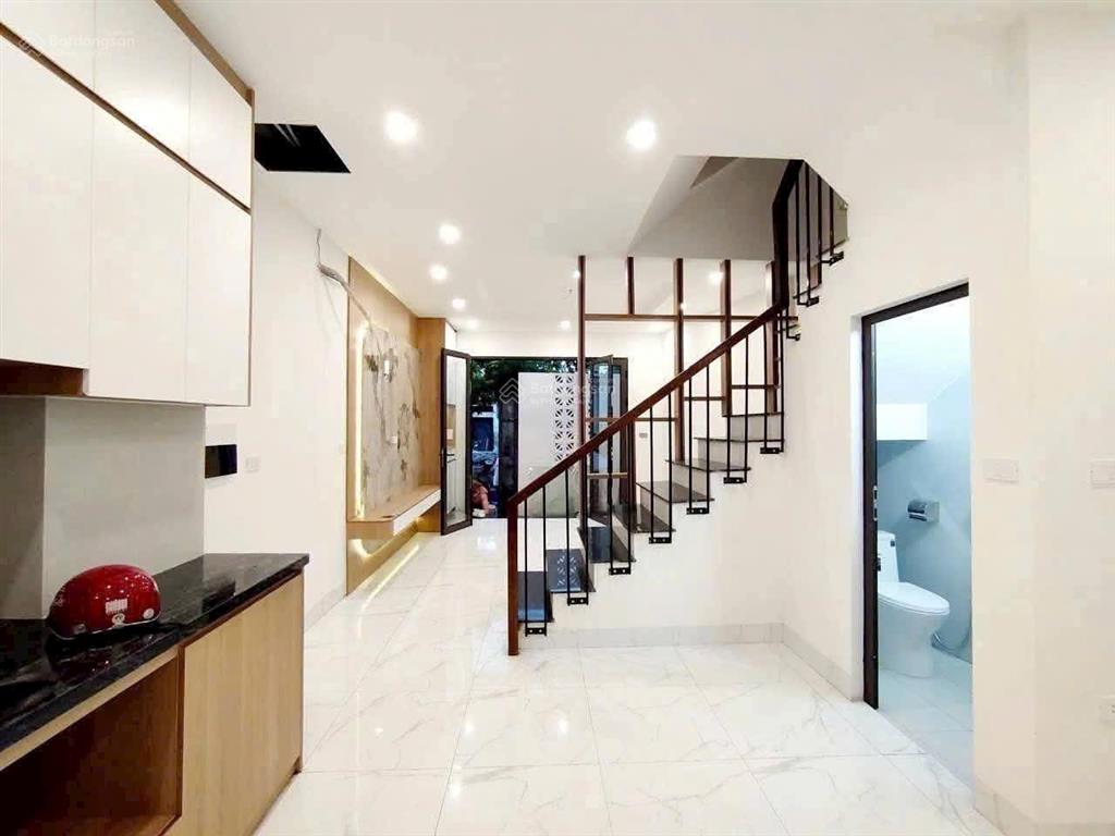 Nhà 3 tầng  vĩnh ngọc  ngõ thông oto vào tận cửa  dòng tiền hàng tháng  cạnh tp thông minh