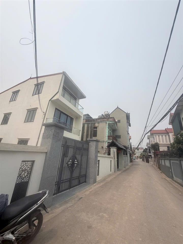 Nhà 3 tầng  vĩnh ngọc  ngõ thông oto vào tận cửa  dòng tiền hàng tháng  cạnh tp thông minh