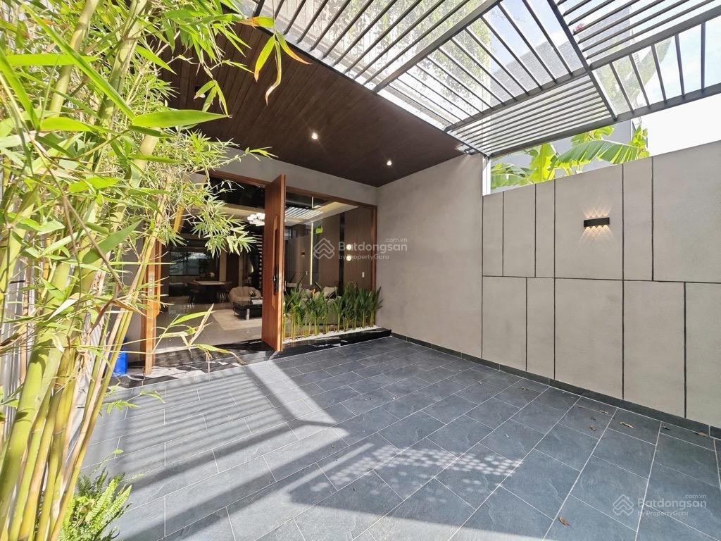 Bán nhà 3 tầng xây mới, full nội thất nhập khẩu cao cấp  thanh lương, hòa xuân  giá 9 tỷ x